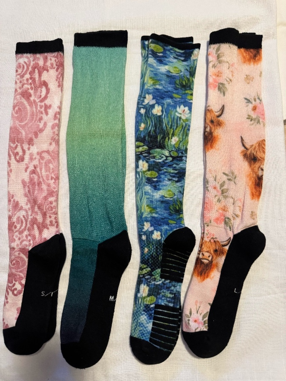 4 colorful compression Viasox Socks